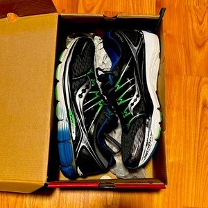 Saucony Triumph ISO. Men’s size 10.5. Used running shoes